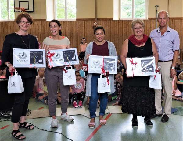 Schildübergabe Konrad-Groß-Schule_Schilderübergabe